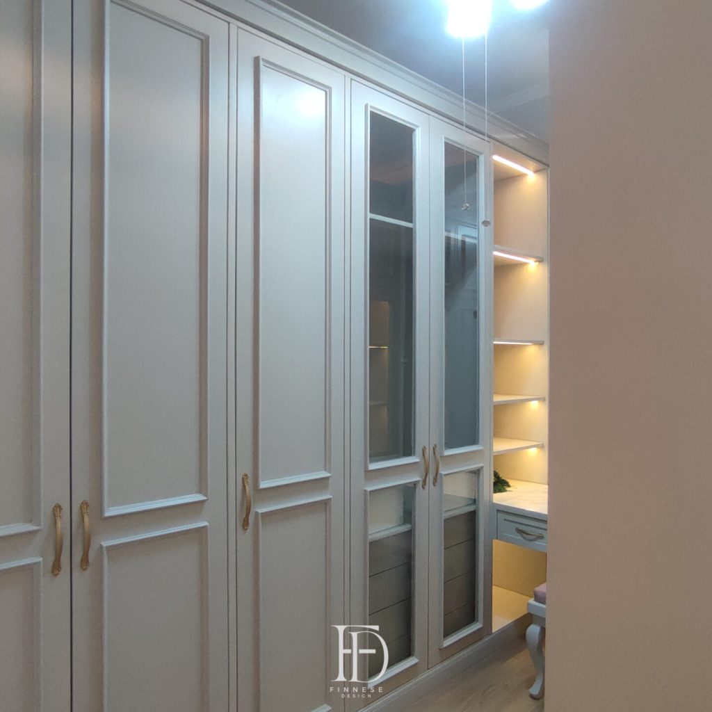 Walk In Closet